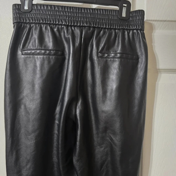 Maison de Amélie Faux Leather Straight-Leg Pull-On Pants, Leg Seam, Sz 6, EUC! - Picture 8 of 12